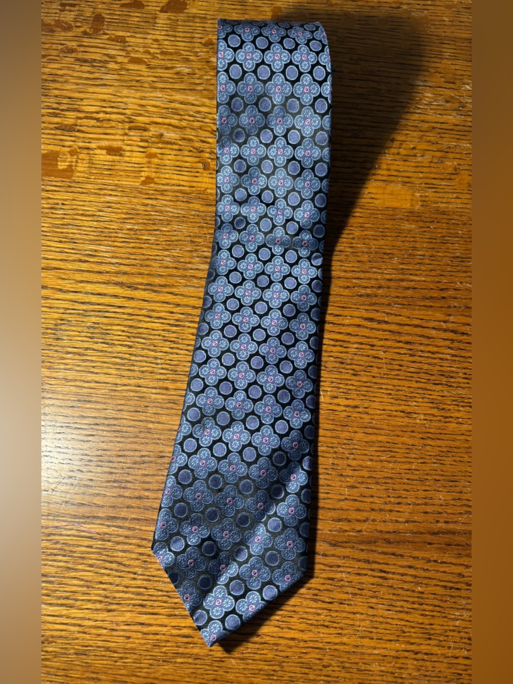 Men's Ted Baker Floral Pattern Silk Tie in Navy and Light Blue